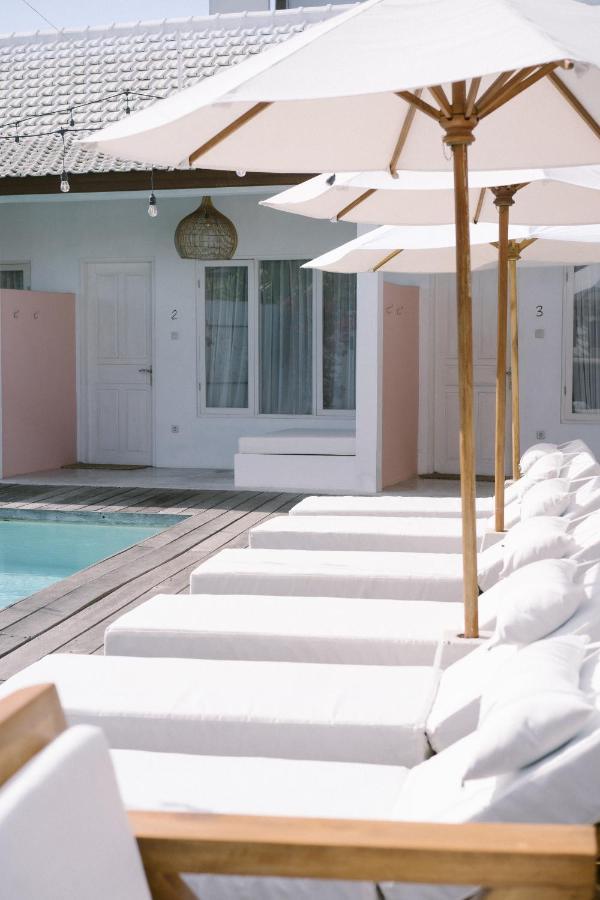 Love Song Boutique Hotel Canggu Buitenkant foto