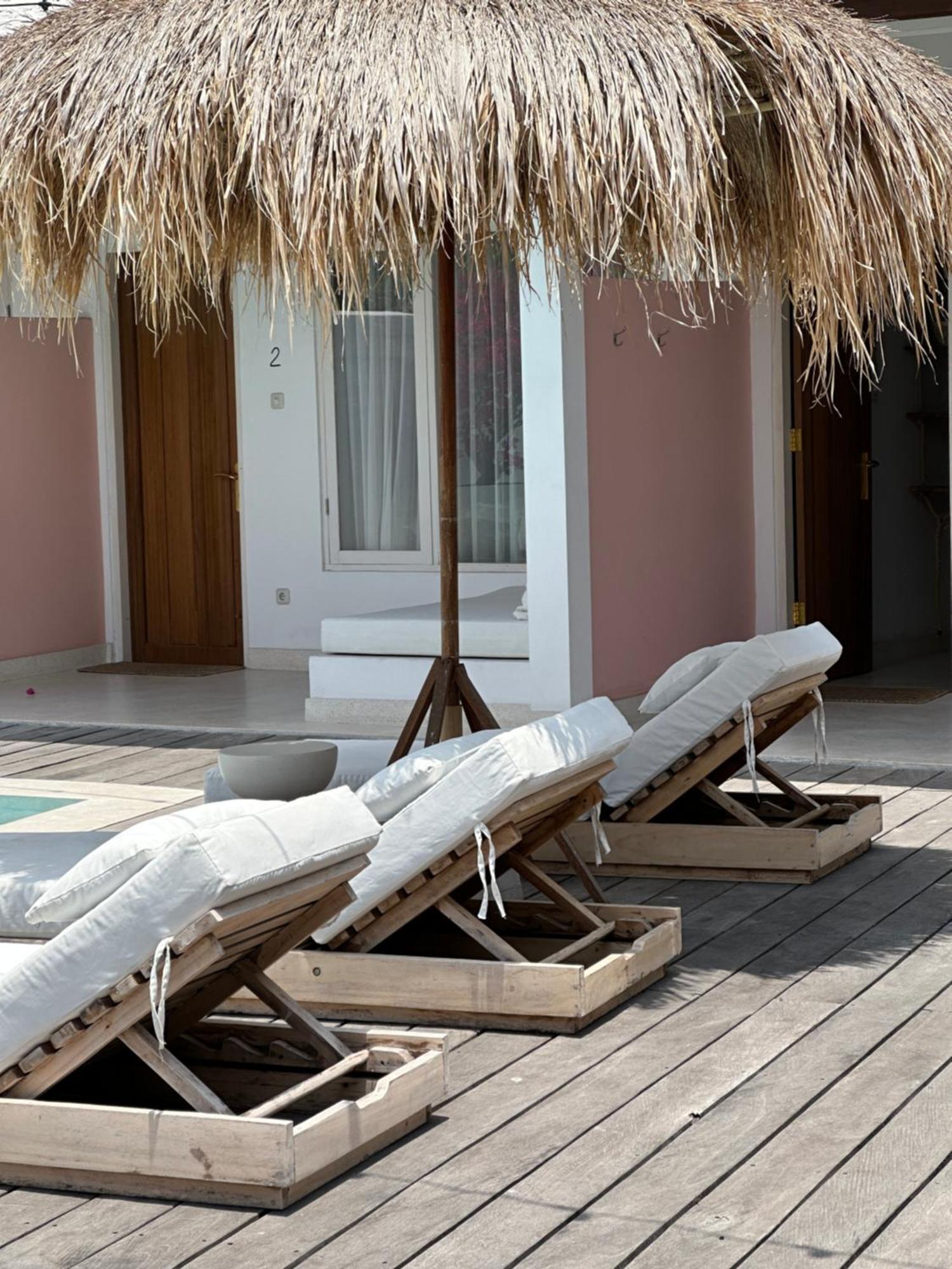 Love Song Boutique Hotel Canggu Buitenkant foto